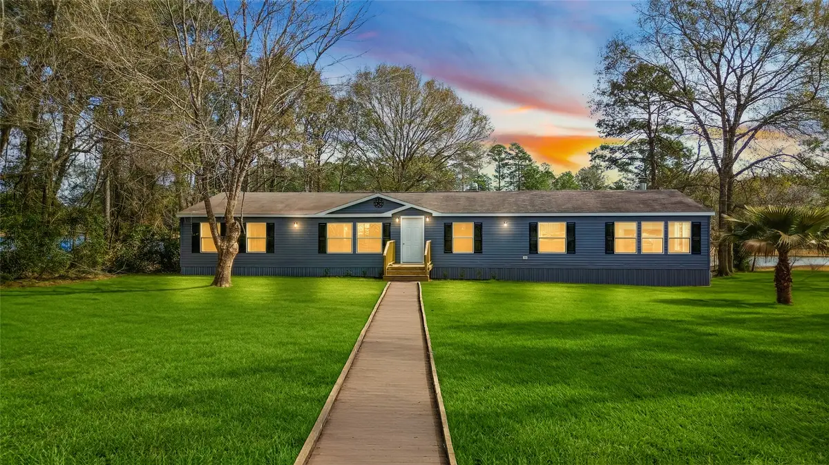 11759 W Hollyhill Drive, Plantersville, TX 77363 - #1