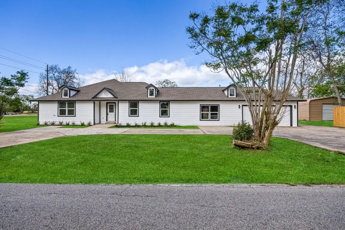 1214 Main Street, Alvin, TX 77511 - #1