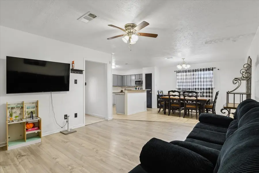 371 Somerset Court, Alvin, TX 77511 - #3