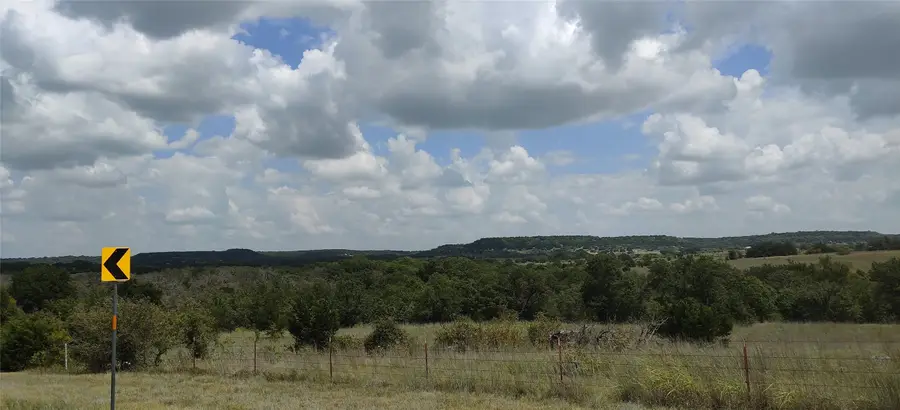 220 Private Road 16025, Jonesboro, TX 76538 - Image #3