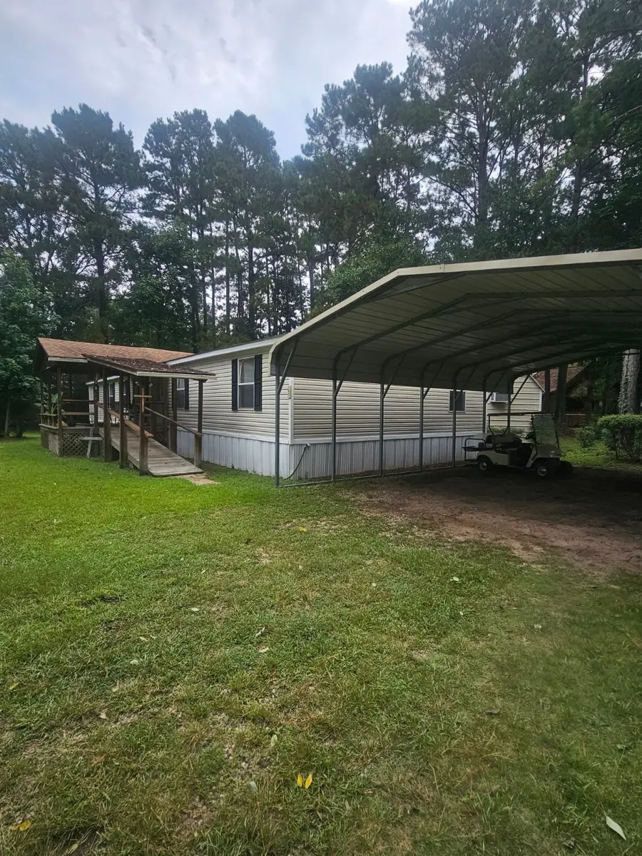 279 Escapees Drive, Livingston, TX 77351 - Image #3