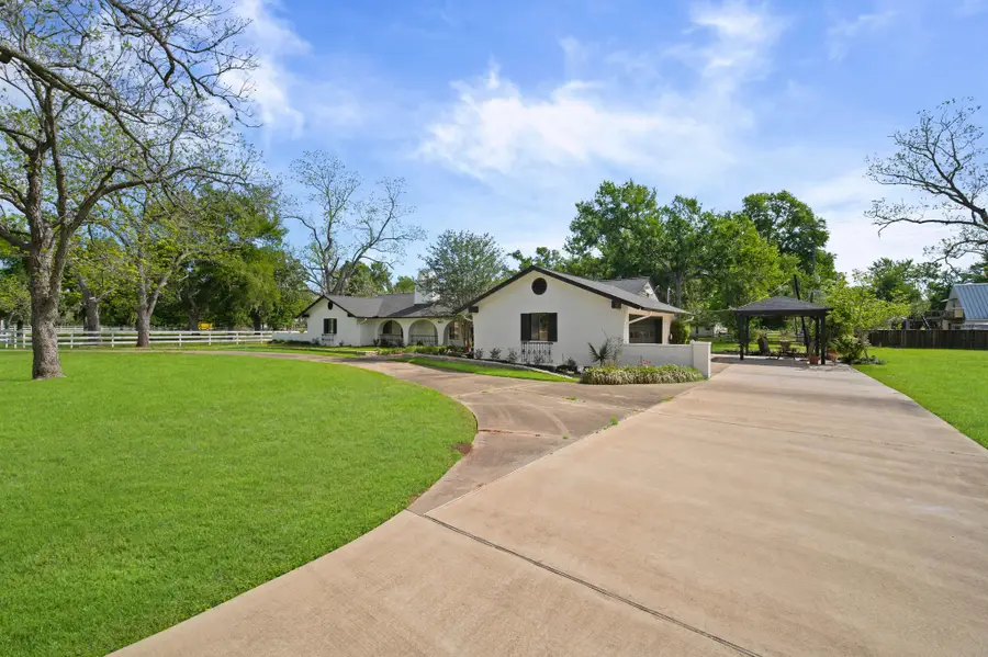 822 Surrey Lane, Simonton, TX 77485 - #2