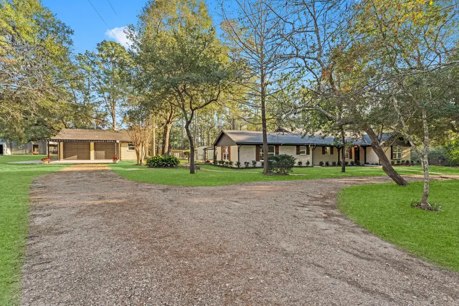 303 W Rollingwood Street, Pinehurst, TX 77362 - Image #2