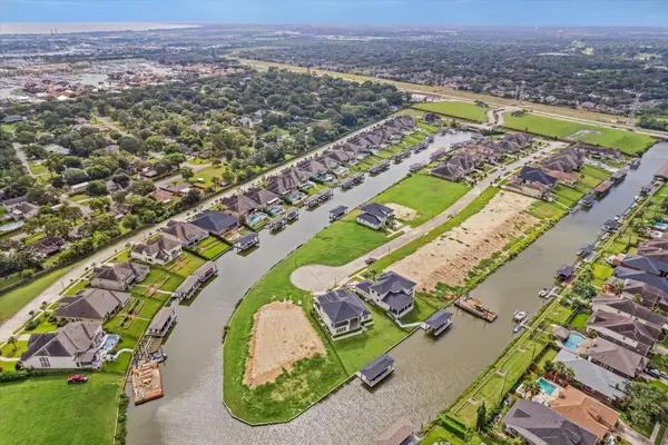 608 Appia Drive, Kemah, TX 77565