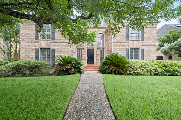 6410 Saffron Hills Drive, Spring, TX 77379