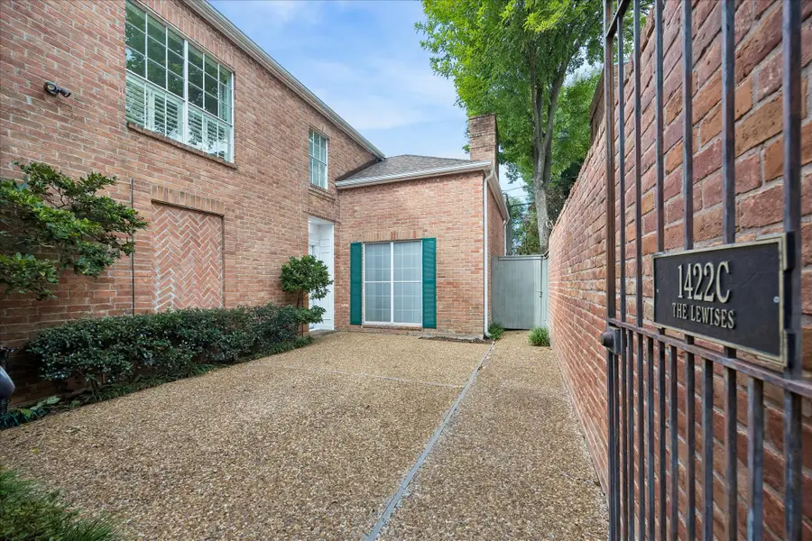 1422 Nantucket Drive #C, Houston, TX 77057 - #2