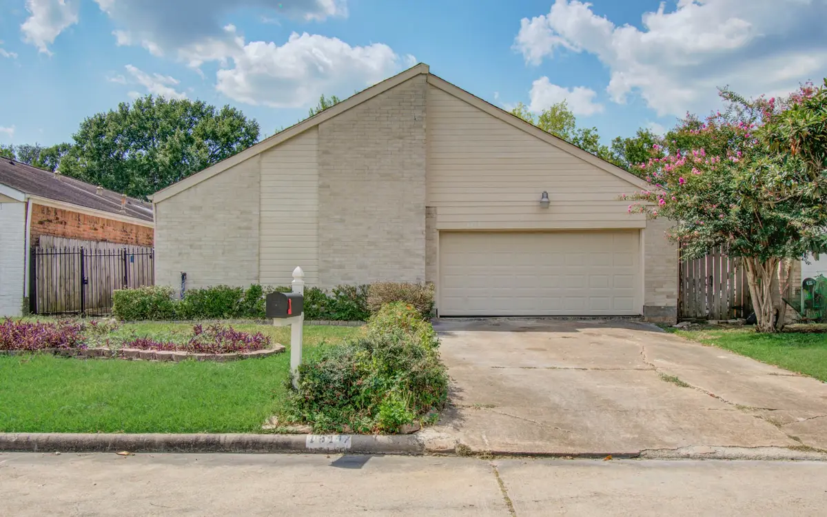 13147 Hollowcreek Park Drive, Houston, TX 77082 - Image #1
