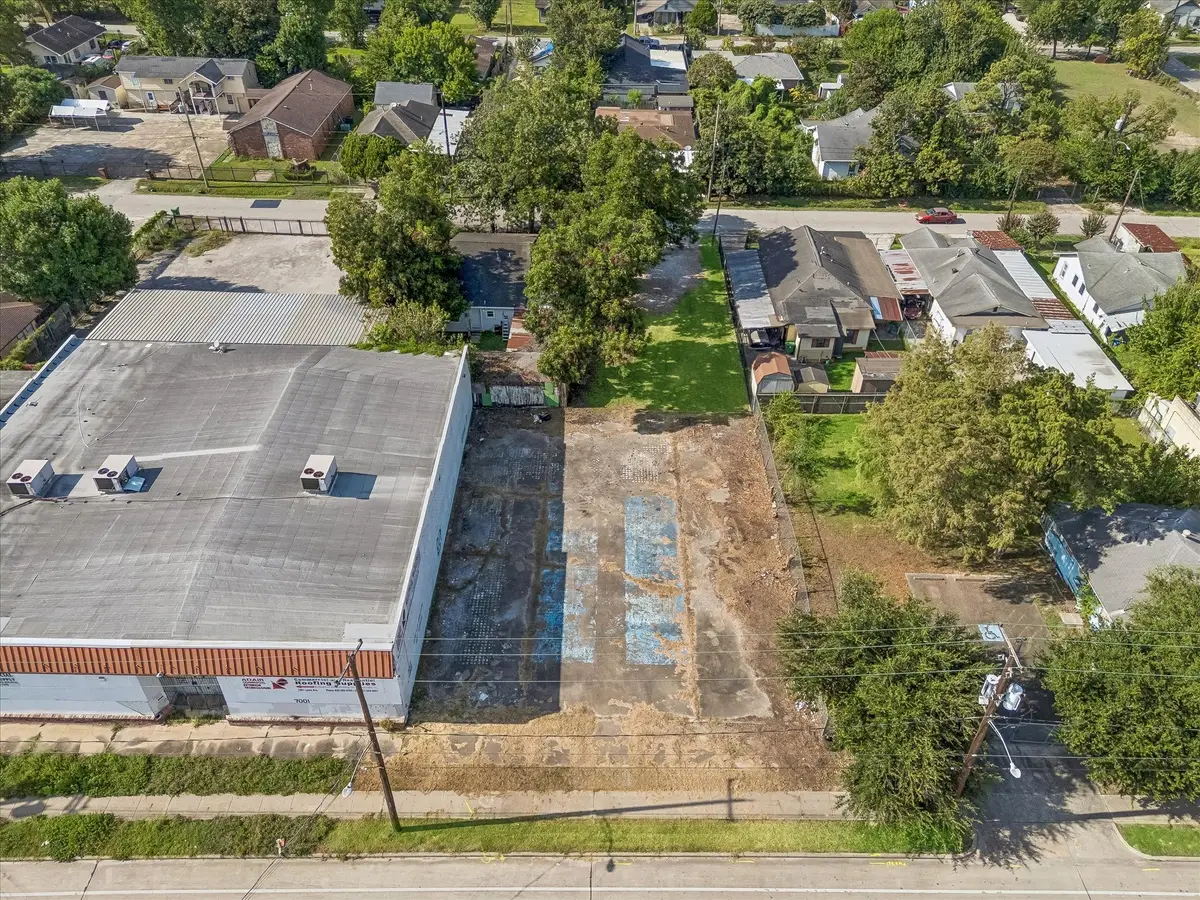7003 Lyons Avenue, Houston, TX 77020 - #1