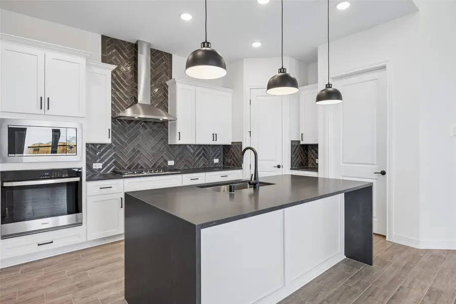 2707 Ballast Green Dr Drive, Texas City, TX 77568 - #2