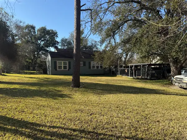 117 Cabaniss Avenue, Baytown, TX 77520