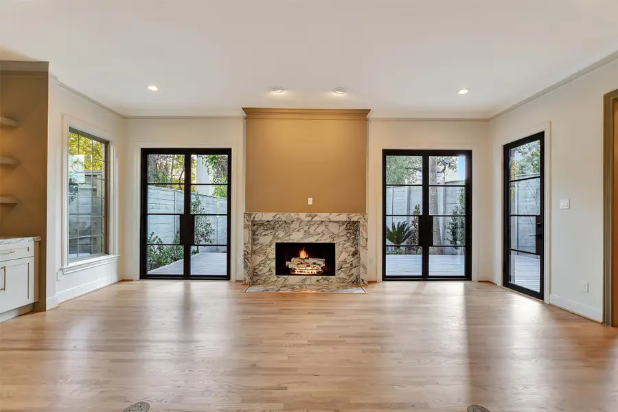 74 Briar Hollow Lane, Houston, TX 77027 - #3