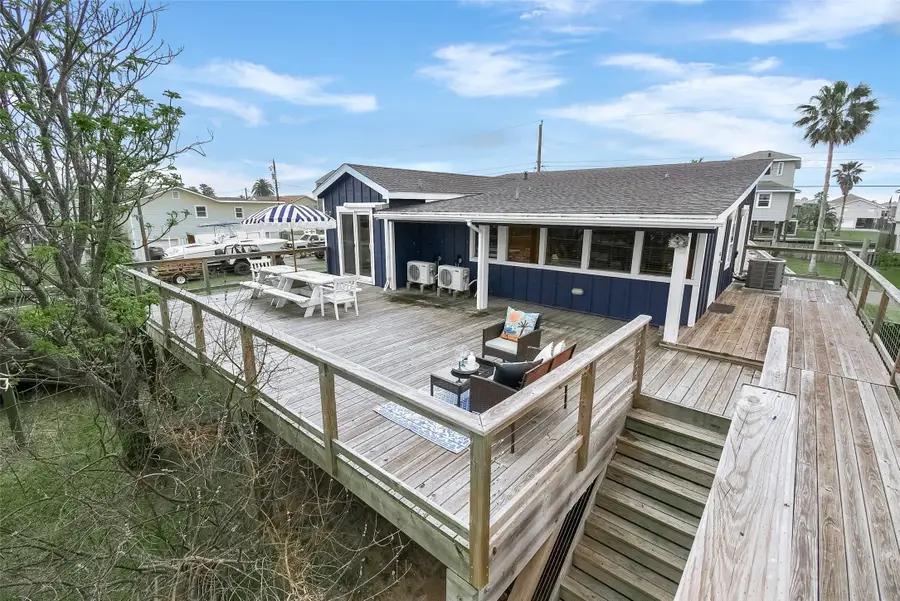 16630 Bermuda Way, Jamaica Beach, TX 77554 - Image #2