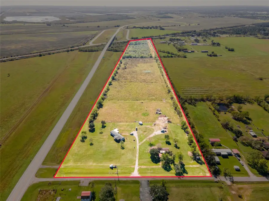 698 County Road 341, Angleton, TX 77515 - Image #2
