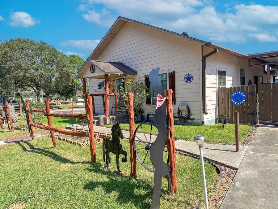 601 Oscar Street, El Campo, TX 77437 - Image #2