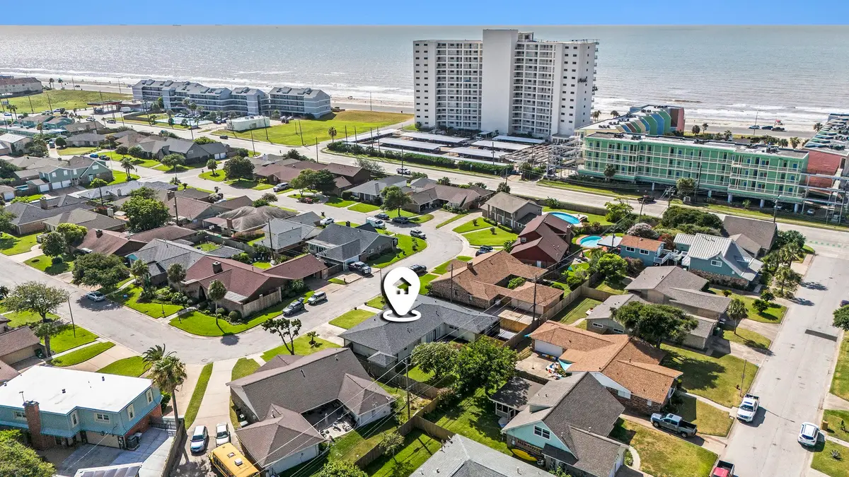 7730 Chantilly Circle, Galveston, TX 77551 - Image #1