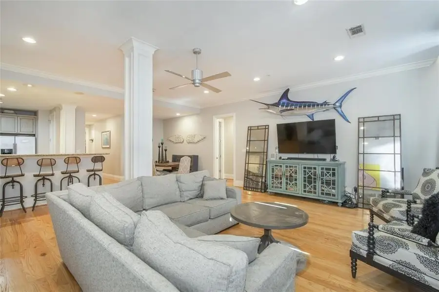 2207 Post Office Street #315, Galveston, TX 77550 - #3
