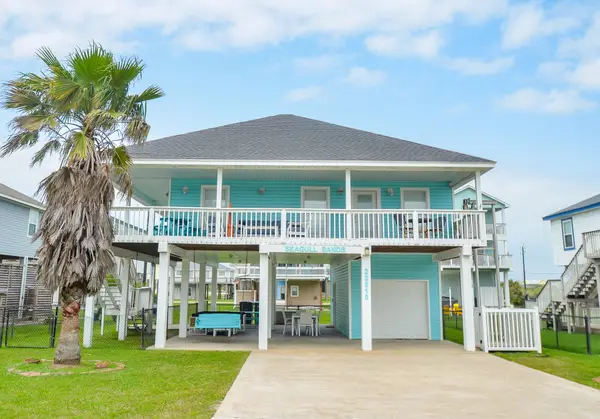 22810 Fresca Street, Galveston, TX 77554