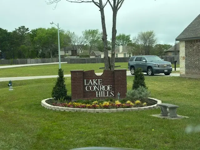 12471 Greenridge Drive Downs, Willis, TX 77318 - #2