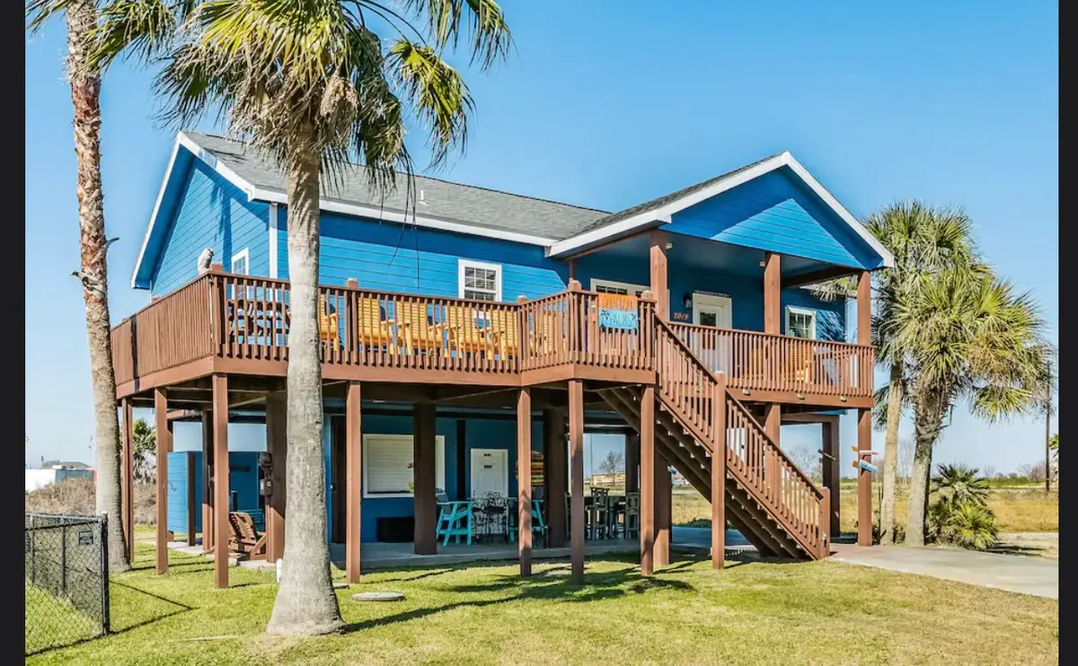 2019 Flamingo Drive, Crystal Beach, TX 77650 - Image #1