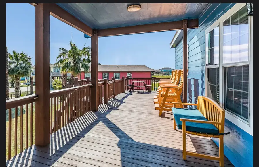 2019 Flamingo Drive, Crystal Beach, TX 77650 - Image #2