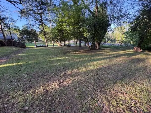 901 Hunter Drive, Palestine, TX 75801