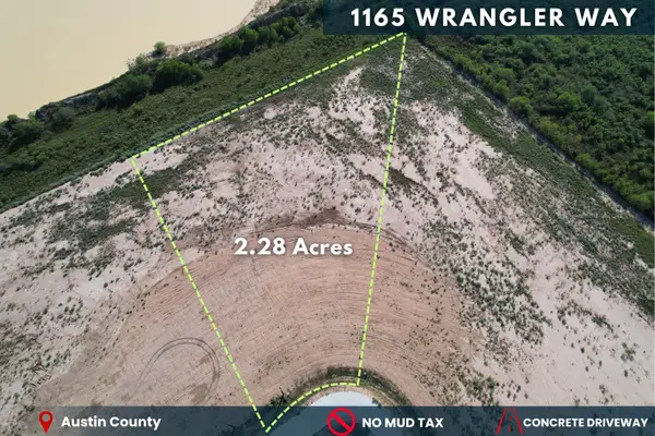 1165 Wrangler Way, Sealy, TX 77474