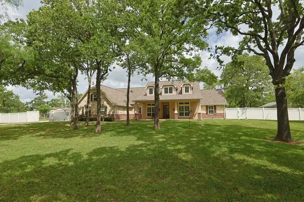 101 Pin Oak Lane, Hempstead, TX 77445