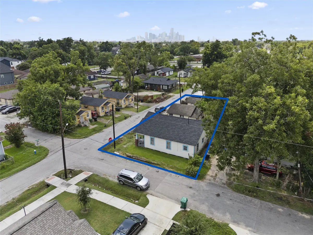 5611 Nichols Street, Houston, TX 77020 - Image #1