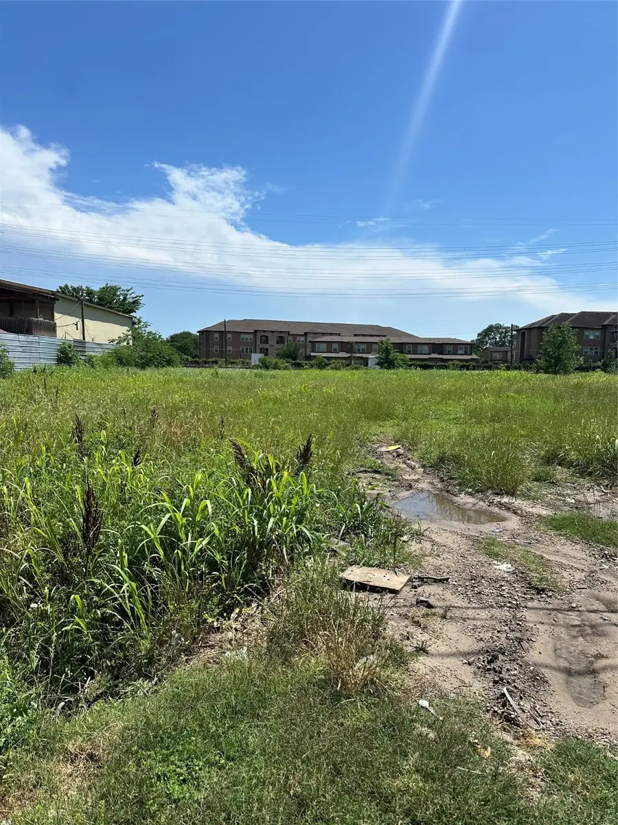 3916 Lynnfield Street, Houston, TX 77016 - Image #2