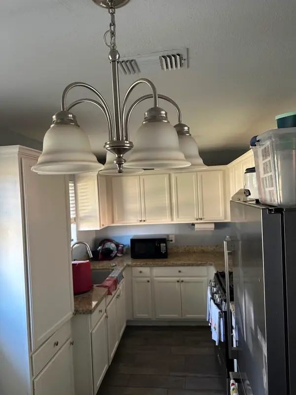 2225 34th Avenue N, Texas City, TX 77590