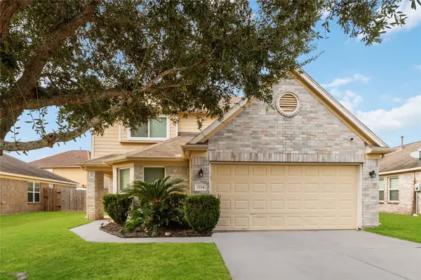 2114 Bishop Hollow Lane, Rosenberg, TX 77471