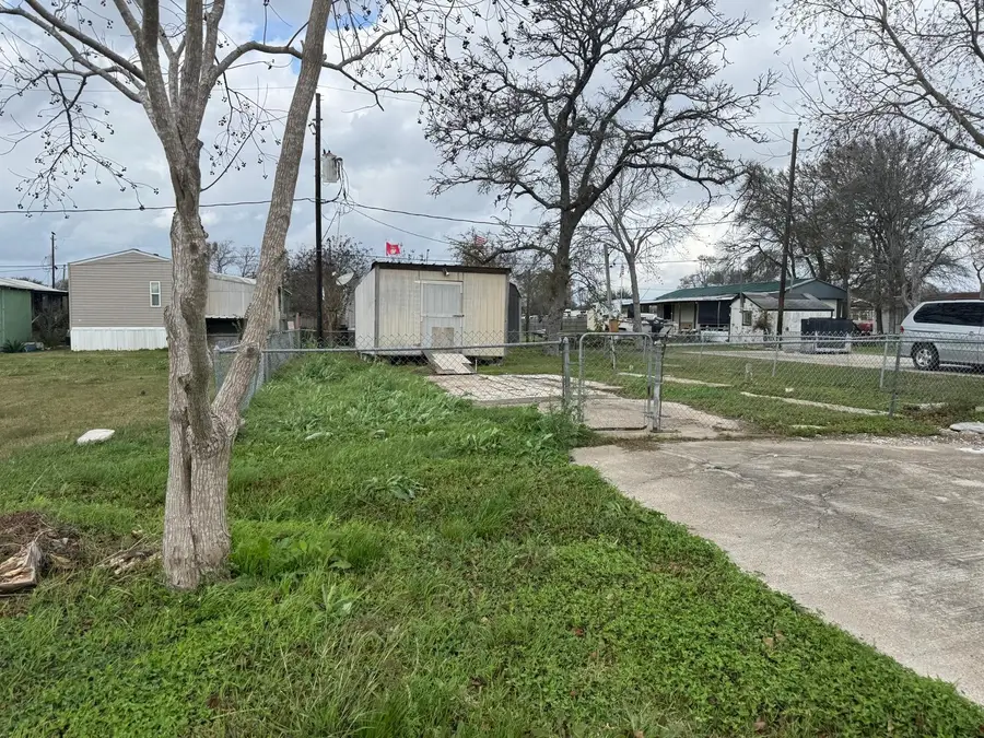 134 Heron Inlet S, Baytown, TX 77523 - Image #2