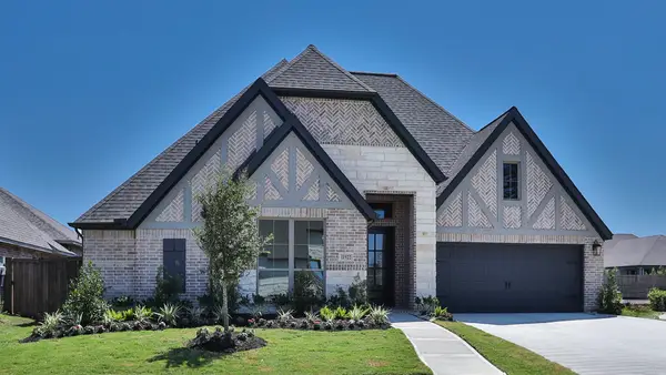 11922 Bush Tail Court, Mont Belvieu, TX 77523