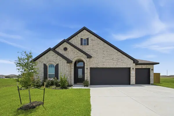212 San Marcos Trail, Dayton, TX 77535