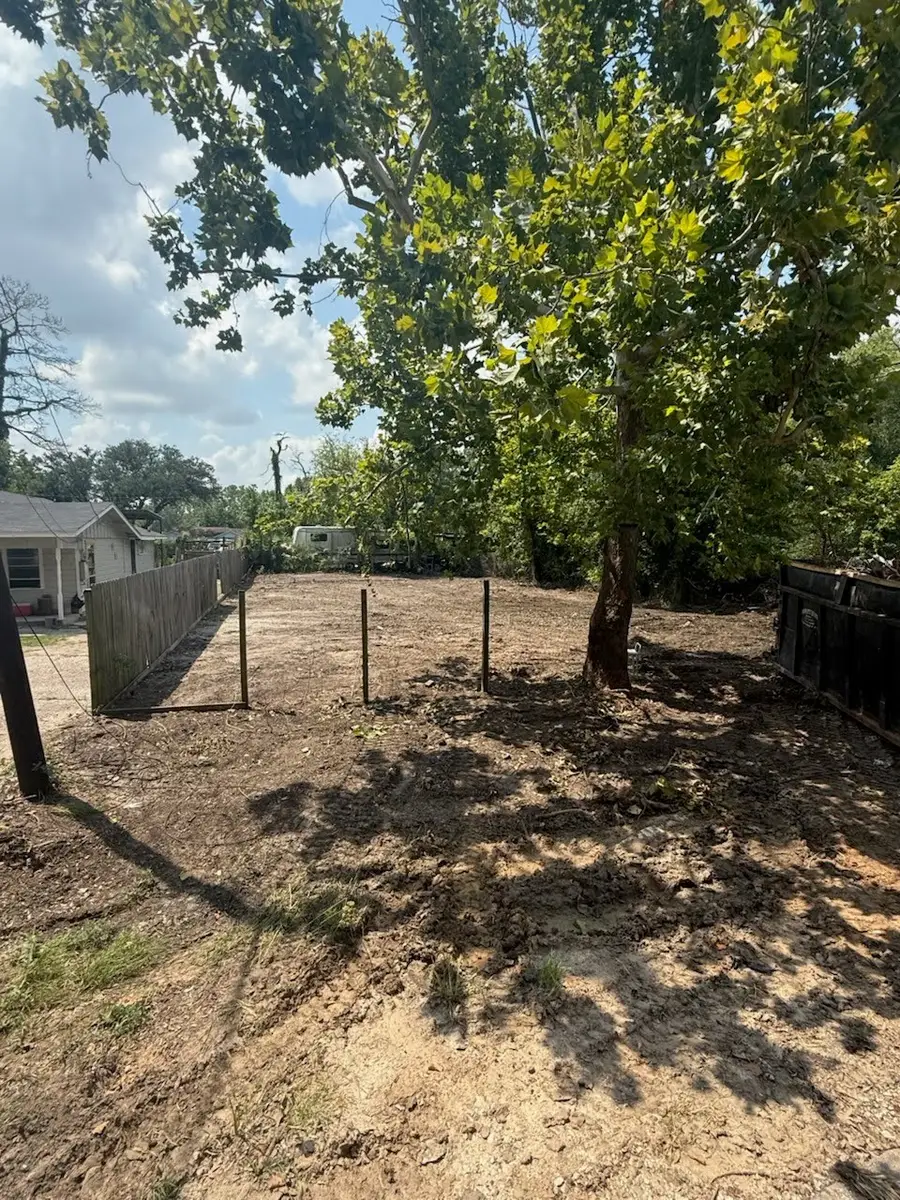 8004 Flintridge Drive, Houston, TX 77028 - #3