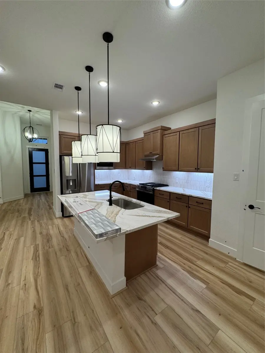 1219 Luna Drive, Missouri City, TX 77459 - Image #2