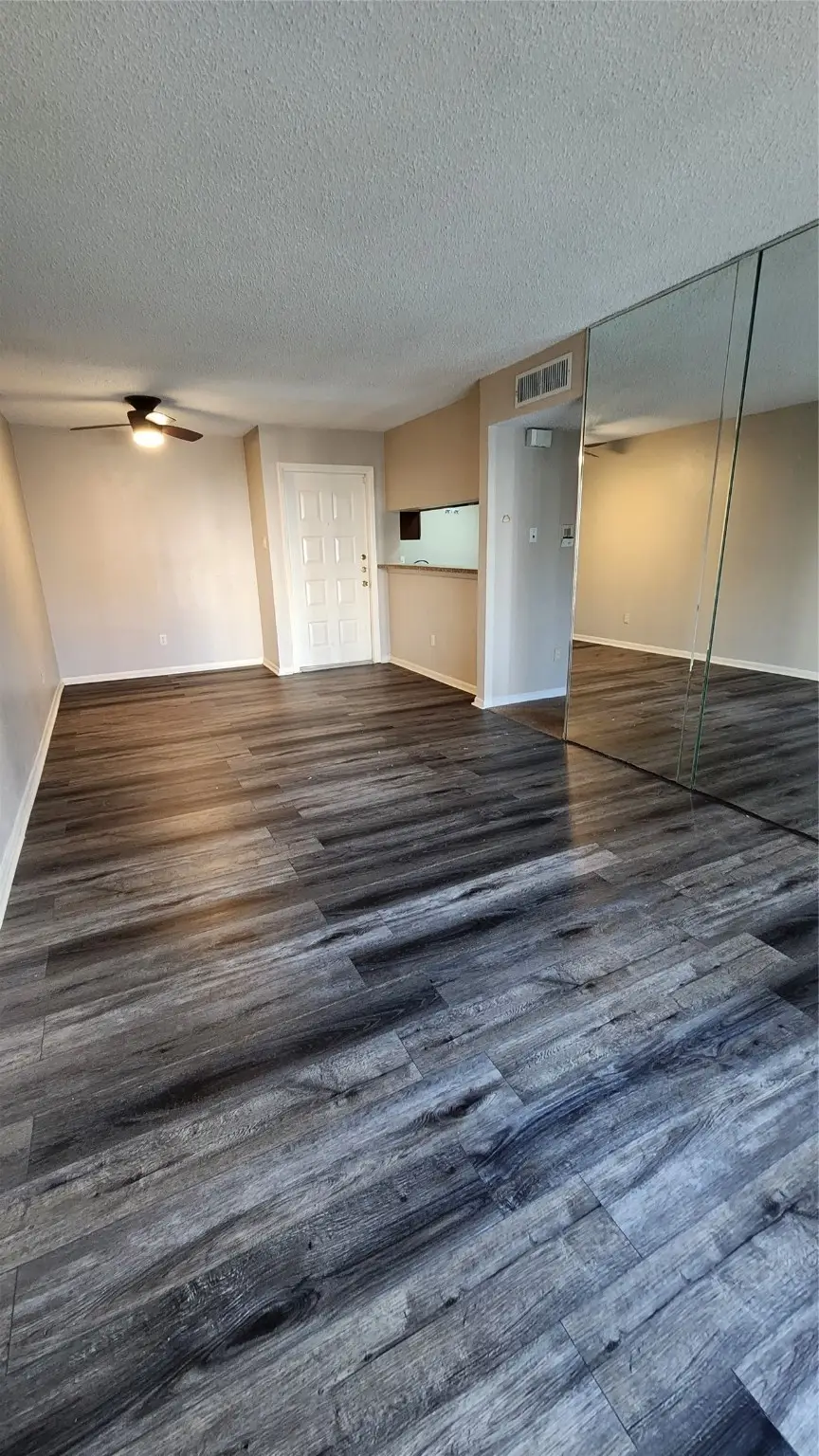 2818 S Bartell Drive #7, Houston, TX 77054 - Image #2