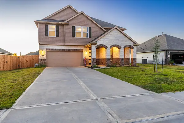 1323 Green Jay Lane, La Marque, TX 77568