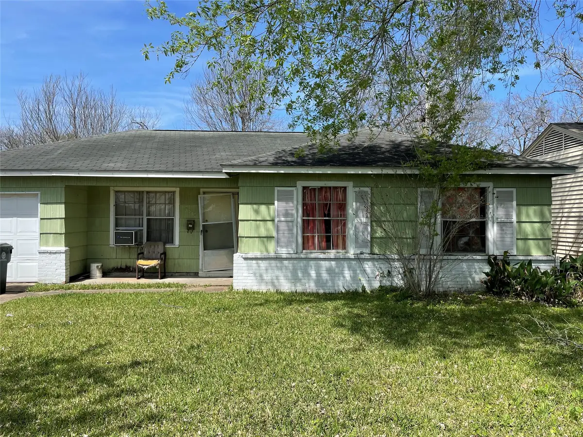 5543 Lakefield Drive, Houston, TX 77033 - #1