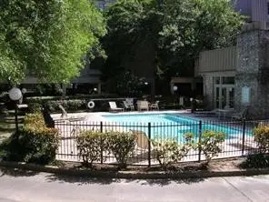 2207 S Braeswood S #42E, Houston, TX 77030 - Image #2