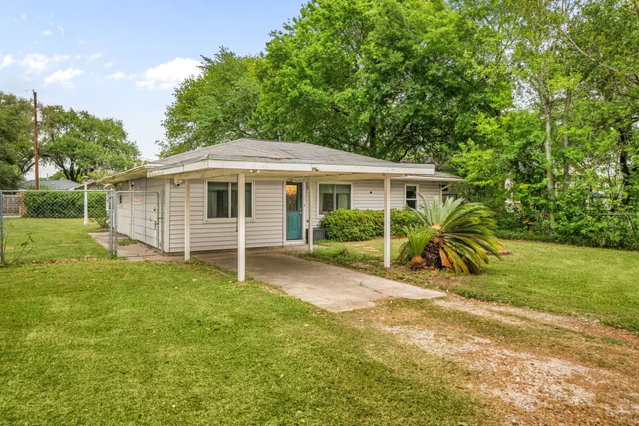 2312 6th Avenue N, Texas City, TX 77590 - #2