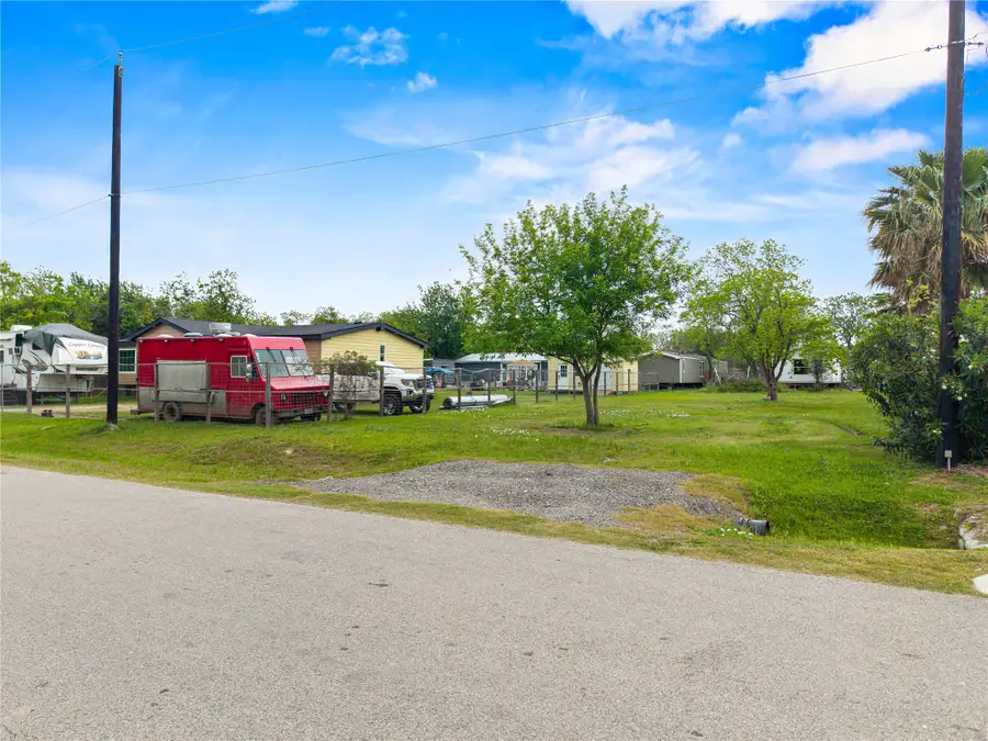 309 5th Street, San Leon, TX 77539 - #3