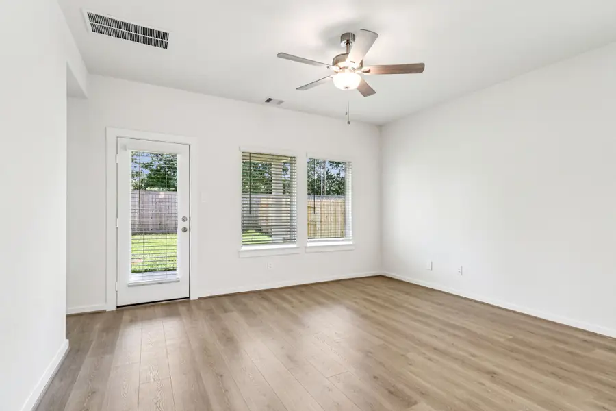 29203 Farmhouse Estates Drive, Waller, TX 77484 - Image #3