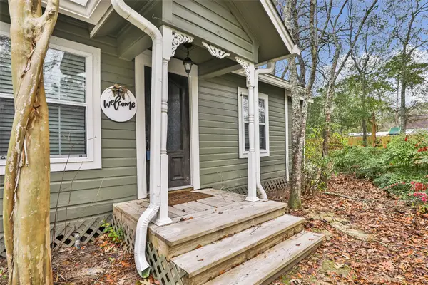 27062 S Oak Creek Drive, Splendora, TX 77372