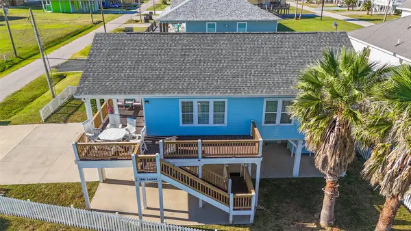 2895 Laguna Drive, Crystal Beach, TX 77650