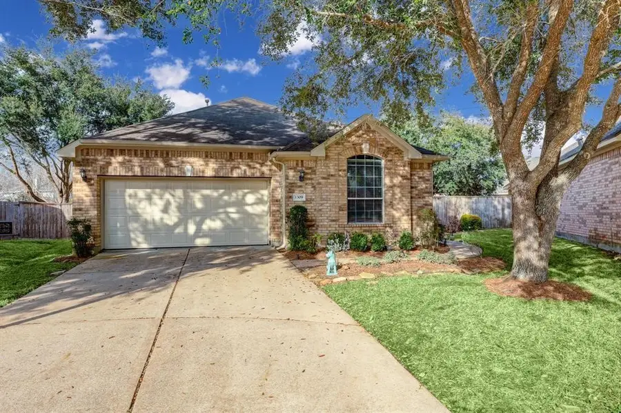 1309 Modena Drive, Pearland, TX 77581 - Image #2