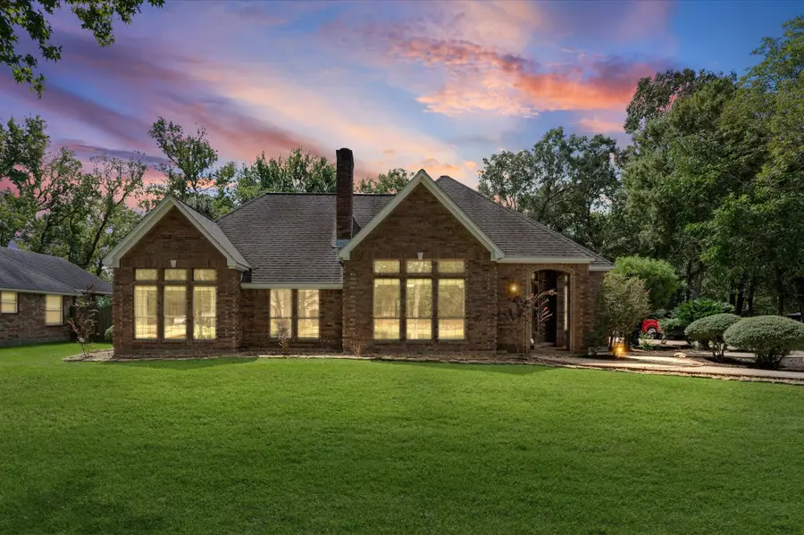 205 Oetken W, Anahuac, TX 77514 - #2
