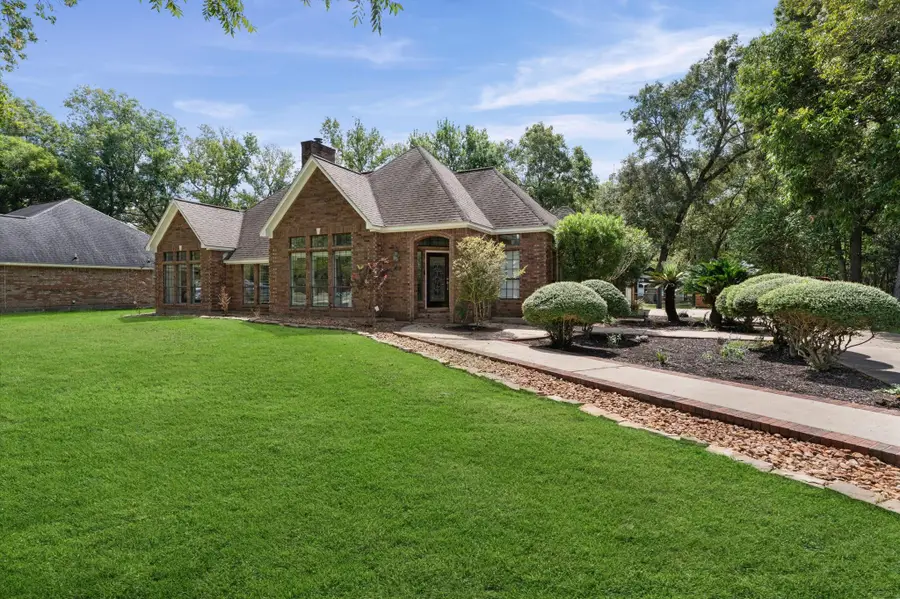 205 Oetken W, Anahuac, TX 77514 - #3