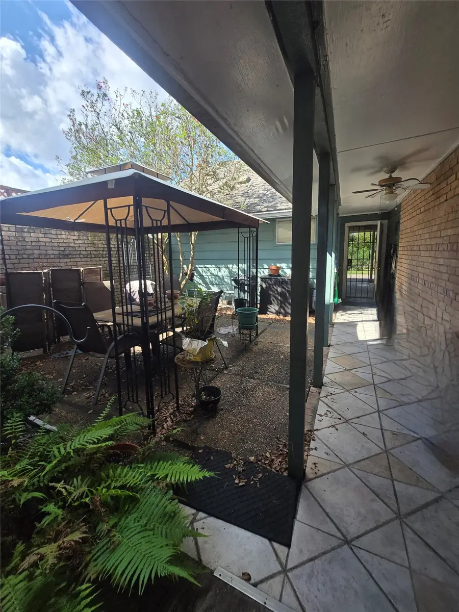 1401 Ramada Drive #1401, Houston, TX 77062 - Image #3