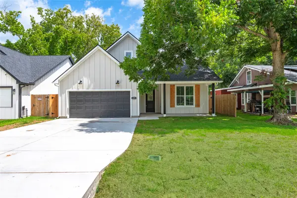 219 E Southland Avenue, Alvin, TX 77511